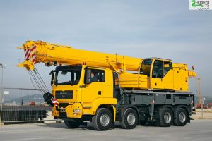 Truck mounted crane rental​